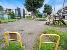【東京都/杉並区和泉】イニシアイオ杉並和泉 公園（現地より約10m）