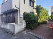 【東京都/杉並区荻窪】ファミール荻窪 前面道路