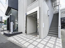 【東京都/杉並区和泉】カーネ杉並和泉 アプローチ