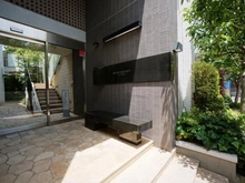 【東京都/杉並区成田東】LAYERS HOUSE 杉並善福寺川公園 エントランス