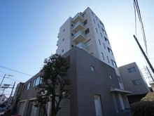 【東京都/杉並区永福】グランドメゾン永福町 外観：写真中央後方の白い建物