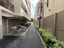 【東京都/杉並区西荻南】ブリリア西荻窪 駐輪場