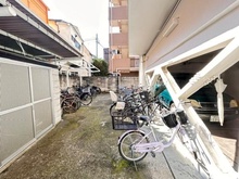 【東京都/杉並区梅里】新高円寺ロイヤルマンション 駐輪場