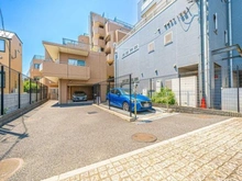 【東京都/杉並区荻窪】ラヴォア荻窪 駐車場