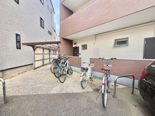 【東京都/世田谷区下馬】マンション祐天寺 駐輪場