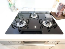 【東京都/目黒区中央町】東建マンション学芸大 キッチン：三口コンロ