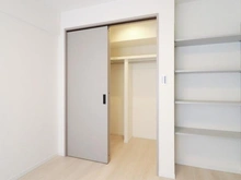 【東京都/目黒区下目黒】ドミニ目黒 洋室：ウォークインクローゼット