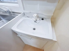 【東京都/目黒区青葉台】総和ビラ青葉台 洗面室：洗面化粧台