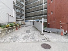 【東京都/目黒区中目黒】サードリハイツ本館 アプローチ