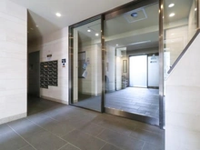 【東京都/世田谷区下馬】ヴェレーナ祐天寺 エントランス