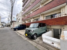 【東京都/目黒区鷹番】学芸大スカイマンション 駐車場