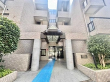 【東京都/目黒区中央町】ロイヤルヴィーゼ学芸大学 エントランス