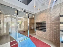 【東京都/目黒区中央町】ロイヤルヴィーゼ学芸大学 エントランス