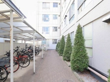 【東京都/世田谷区下馬】祐天寺コーポラス 敷地内