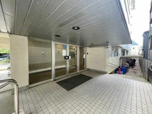 【東京都/世田谷区下馬】下馬スカイマンション エントランス