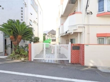 【東京都/目黒区柿の木坂】コーラルハイツ柿の木坂 エントランス
