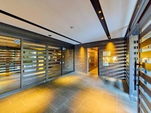 【東京都/世田谷区三軒茶屋】レグノ・スイート三軒茶屋 エントランス