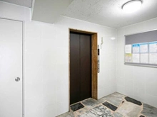 【東京都/目黒区中根】ミニカムマンション 共用部：エレベーターホール