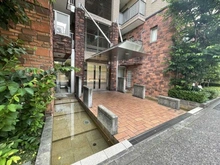 【東京都/目黒区中央町】ランドステージ祐天寺 アプローチ