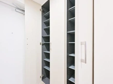 【東京都/練馬区羽沢】ウイングストリーム氷川台コート 玄関：下足入れ