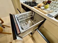 【東京都/練馬区桜台】桜台マンション キッチン：食洗器
※家具調度品等は販売価格に含まれません。