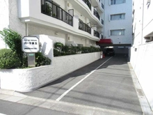 【東京都/練馬区豊玉中】カーサ豊玉 アプローチ