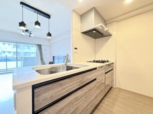 【東京都/練馬区春日町】レーベン練馬春日町GRAN WARD TERRACE キッチン：家具調度品は価格に含まれません。