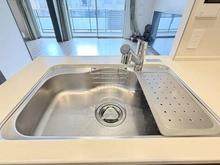 【東京都/練馬区春日町】レーベン練馬春日町GRAN WARD TERRACE キッチン：シンク　
家具調度品は価格に含まれません。