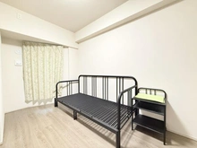 【東京都/練馬区春日町】レーベン練馬春日町GRAN WARD TERRACE 洋室：約5.2帖
家具調度品は価格に含まれません。