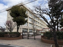 【東京都/練馬区春日町】レーベン練馬春日町GRAN WARD TERRACE 練馬区立練馬東中学校（現地より約1,030m）