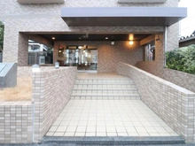 【東京都/練馬区貫井】ロイヤルシャトー中村橋 エントランス