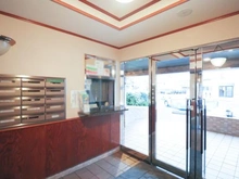 【東京都/練馬区貫井】ロイヤルシャトー中村橋 エントランス