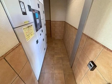 【東京都/中野区江原町】グローリオ中野新江古田 共用部：宅配ボックス
