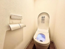 【東京都/中野区江古田】ベルテ中野江古田 A棟 トイレ