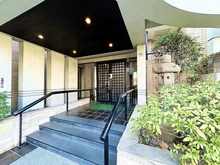 【東京都/中野区江古田】ベルテ中野江古田 A棟 エントランス