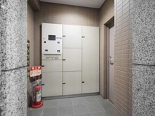【東京都/練馬区高松】クリオ富士見台壱番館 共用部：宅配BOX