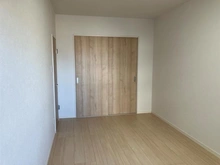 【埼玉県/新座市畑中】シャレール新座 洋室