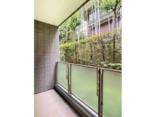 【東京都/新宿区下落合】グランツオーベル目白近衛町 バルコニー