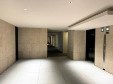 【東京都/港区麻布狸穴町】ブランズ麻布狸穴町 共用部
