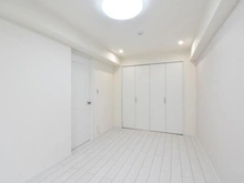 【東京都/港区東麻布】麻布狸穴ナショナルコート 洋室