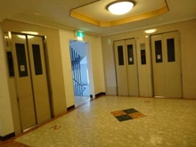 【東京都/渋谷区幡ヶ谷】秀和幡ヶ谷レジデンス エレベーターホール