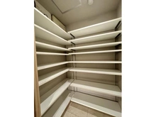 【東京都/港区南麻布】イクシクス麻布十番 玄関：WIC