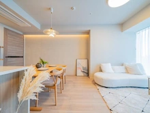 【東京都/港区白金】白金ザ・スカイ WEST棟 LDK：※家具・調度品等は本体価格に含まれません。