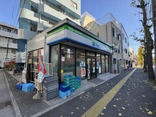 【東京都/北区上十条】ザ・タワー十条 ファミリーマート　北区上十条一丁目店（現地より約270m）
