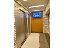 【東京都/港区芝浦】秀和田町レジデンス 共用部：エレベーターホール