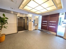【東京都/港区麻布十番】クレッセント麻布II エントランス