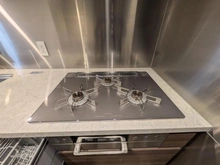 【東京都/千代田区四番町】パークコート千代田四番町 キッチン：三口コンロ