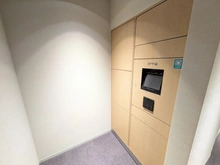 【東京都/千代田区四番町】パークコート千代田四番町 宅配BOX：各階の宅配ボックス