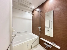 【東京都/中央区晴海】HARUMI FLAG SUN VILLAGE B棟 洗面室：家具調度品は価格に含まれません。