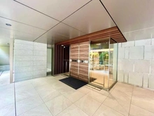 【東京都/新宿区舟町】ブリリア四谷三丁目 エントランス